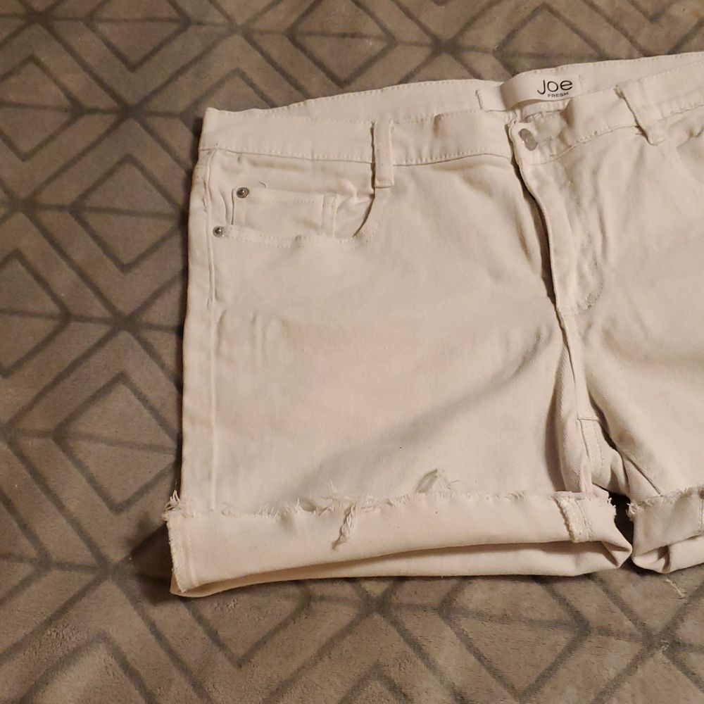Joe's Jeans White Jean Shorts with Cuffed Hem - Picture 4 of 6